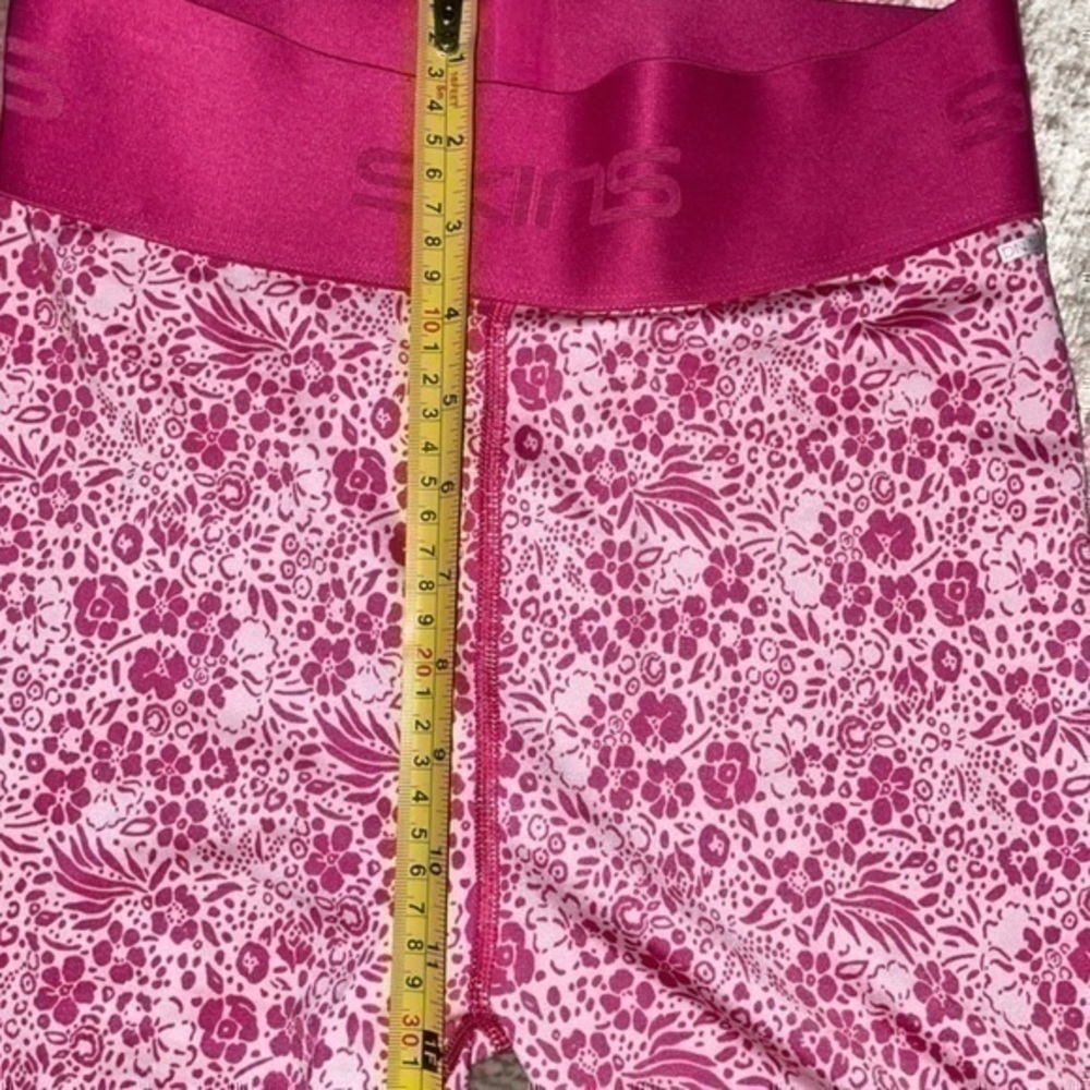 SKINS Pro Performance DNAmic Primary Compression Tights Floral gently preloved - Picture 4 of 14